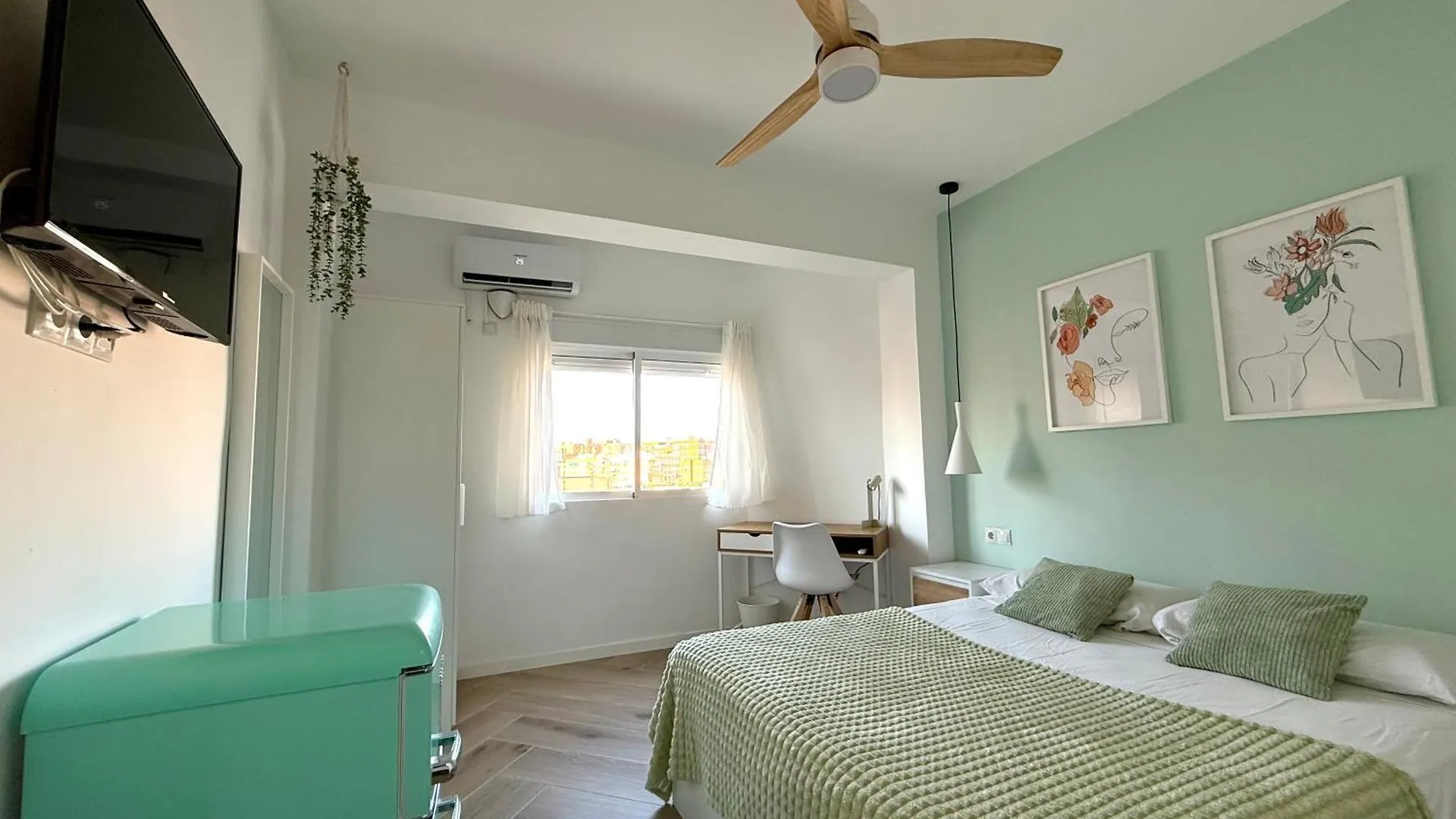 Alma Y Arena Beach Apartment アルメリア