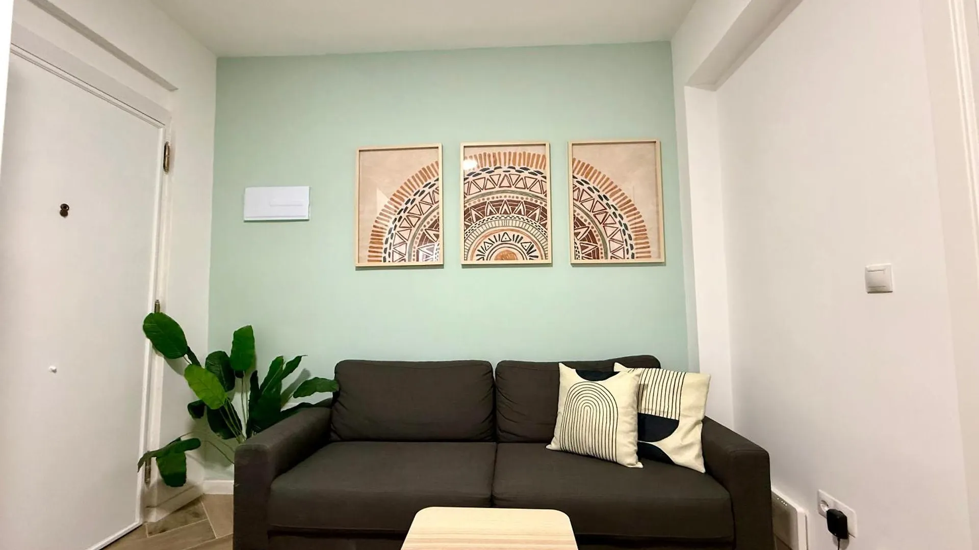 Alma Y Arena Beach Apartment アルメリア